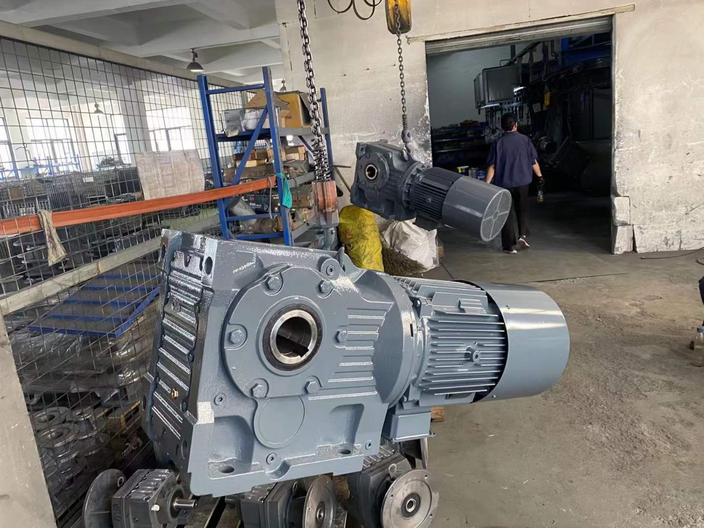 R77-Y4KW-36.01M1攪拌減速機(jī)YNL430