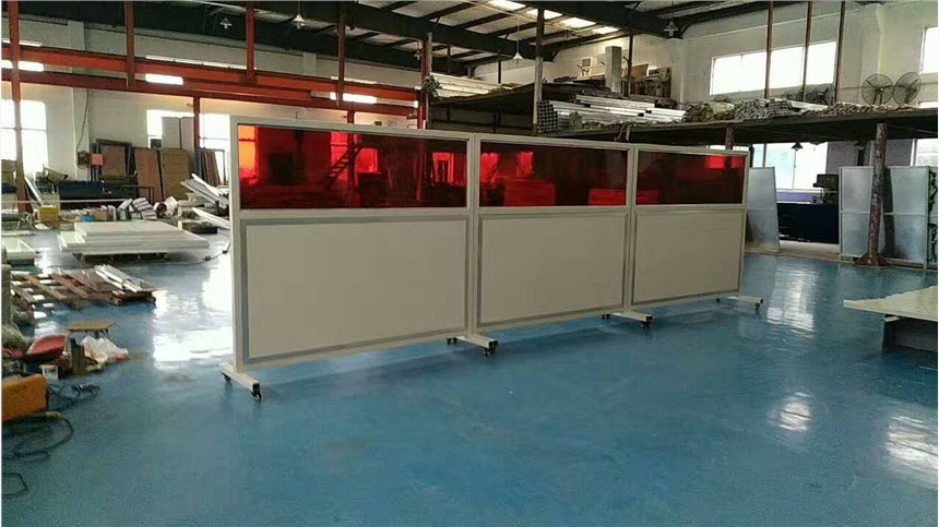 焊接防護(hù)屏批發(fā)，電焊防護(hù)屏價(jià)格，pc焊接防護(hù)