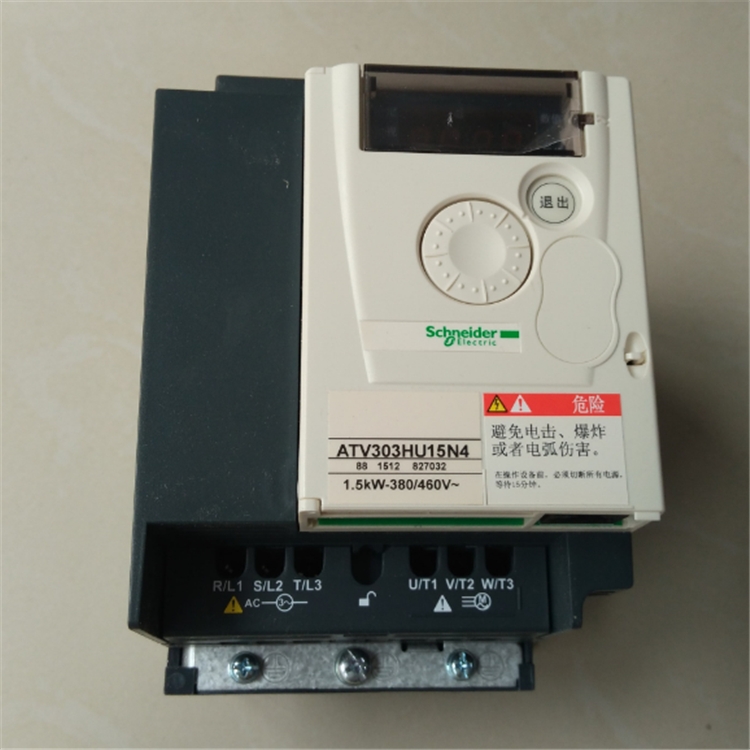 施耐德變頻器ATV12P037F1
