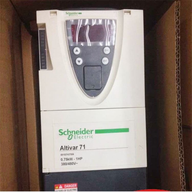 Schneider變頻器ATV71HU15N4S337
