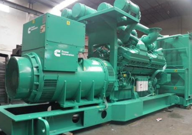 河南南陽(yáng)市發(fā)電機(jī)回收洛陽(yáng)帥鑫機(jī)電設(shè)備專(zhuān)業(yè)回收發(fā)電機(jī)長(zhǎng)期回收