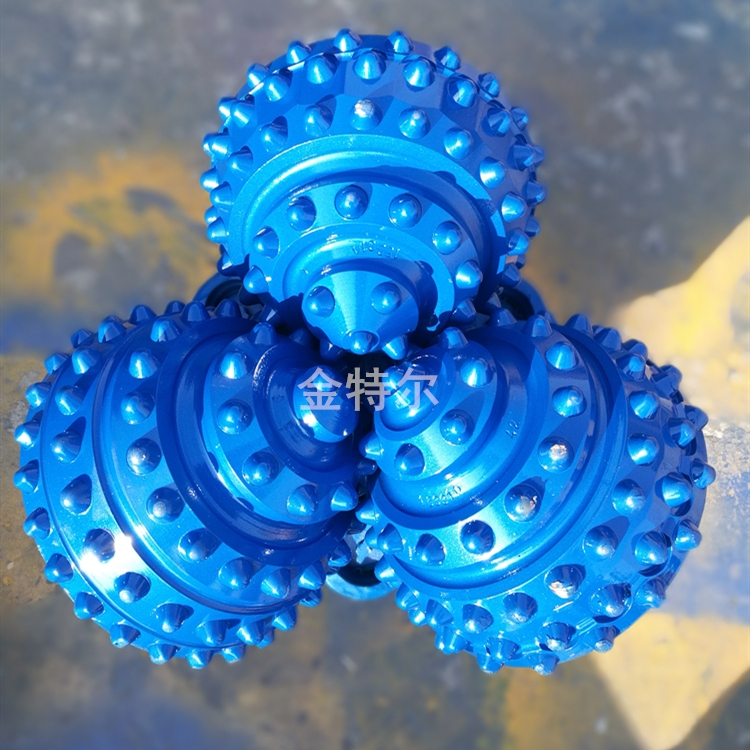 江漢牙輪鉆頭廠家供應(yīng)  9 1/2寸HJ637鑲齒鉆頭
