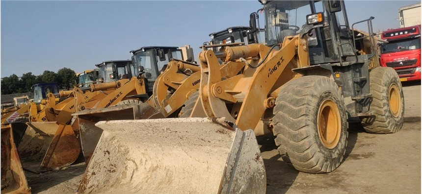 二手50裝載機(jī)轉(zhuǎn)讓，15/20年個(gè)人干活車(chē)，車(chē)況好