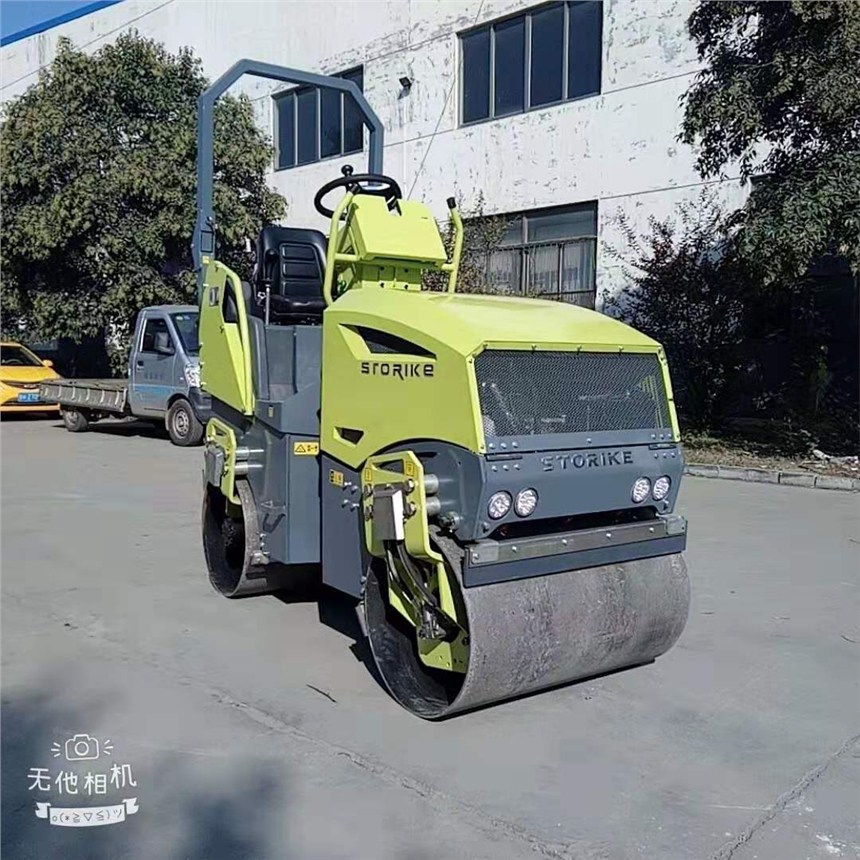 1.5噸壓路機(jī)小洋馬動力雙鋼輪壓路機(jī)廠家直銷