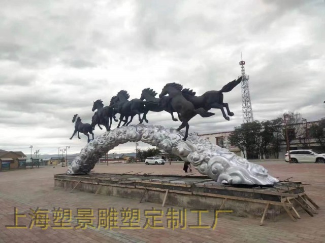 新疆廣場馬不銹鋼雕塑 奔騰的駿馬雕塑