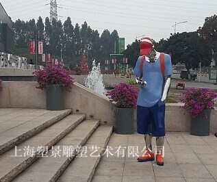 黃石不銹鋼鏡面人物彩繪雕塑 商業(yè)街精品定制工廠(chǎng)