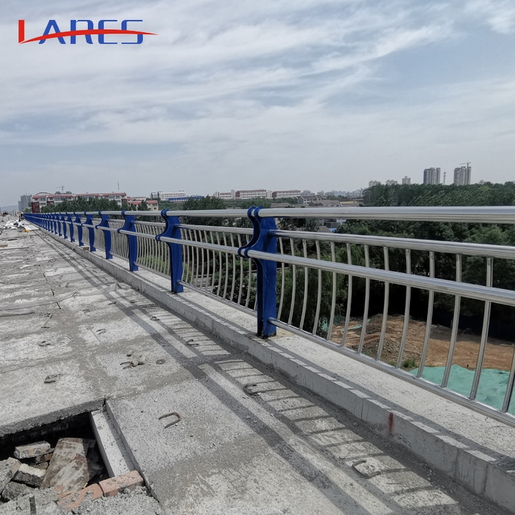 廣東廣州橋梁臨邊金屬護欄 城市橋梁防撞護欄供應