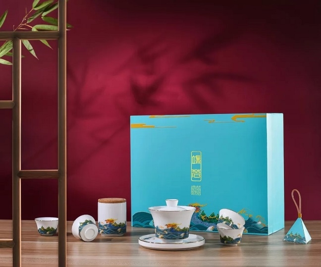 高端茶禮定做陶瓷茶具，茶廠廠慶活動禮品茶具logo定制