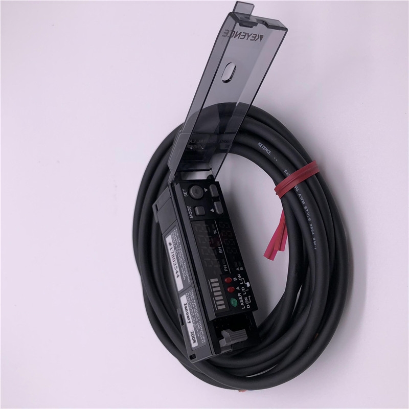 日本基恩士KEYENCE光纖放大器FS-V31C,全新原裝現(xiàn)貨,原廠包裝 現(xiàn)貨