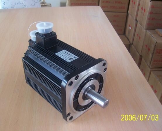 海南SNMA臺(tái)灣YPNC-33.3-3.7-B電機(jī)變頻電機(jī)