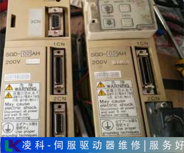 KINGYO伺服驅(qū)動器自動重啟維修綠色燈電機不動