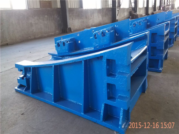機(jī)頭過(guò)渡槽  SGZ630/400刮板機(jī)用機(jī)頭過(guò)渡槽