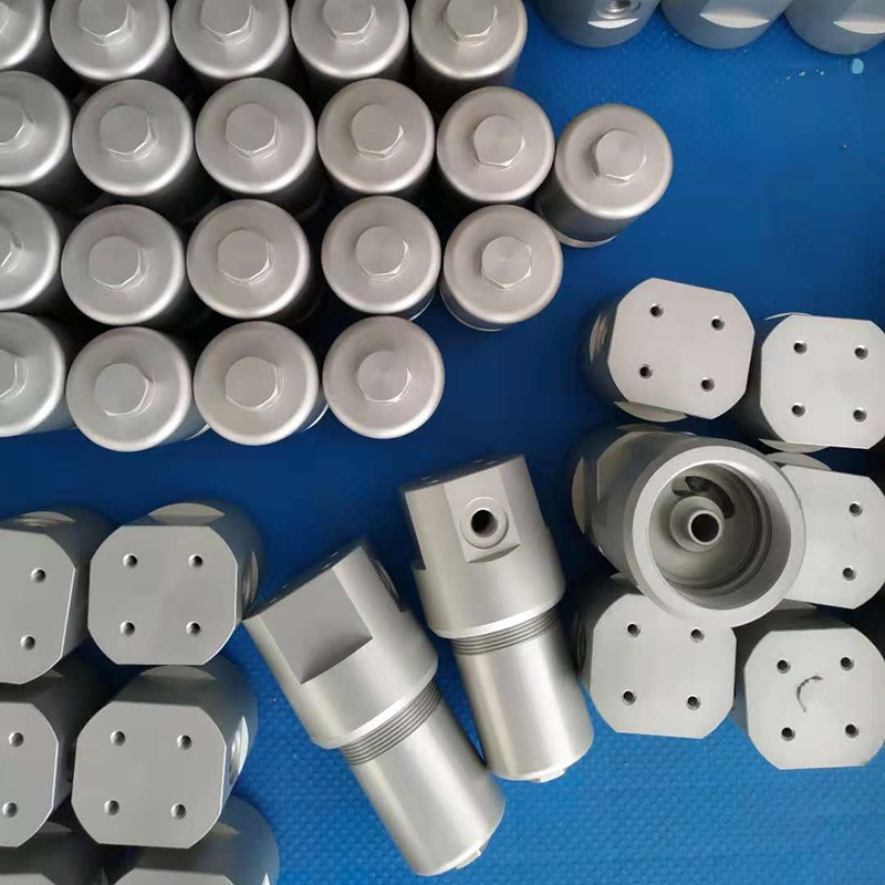 EF-097B精密濾油器挖掘機(jī)先導(dǎo)過濾器TCPLC30-F12H新鄉(xiāng)天誠濾器
