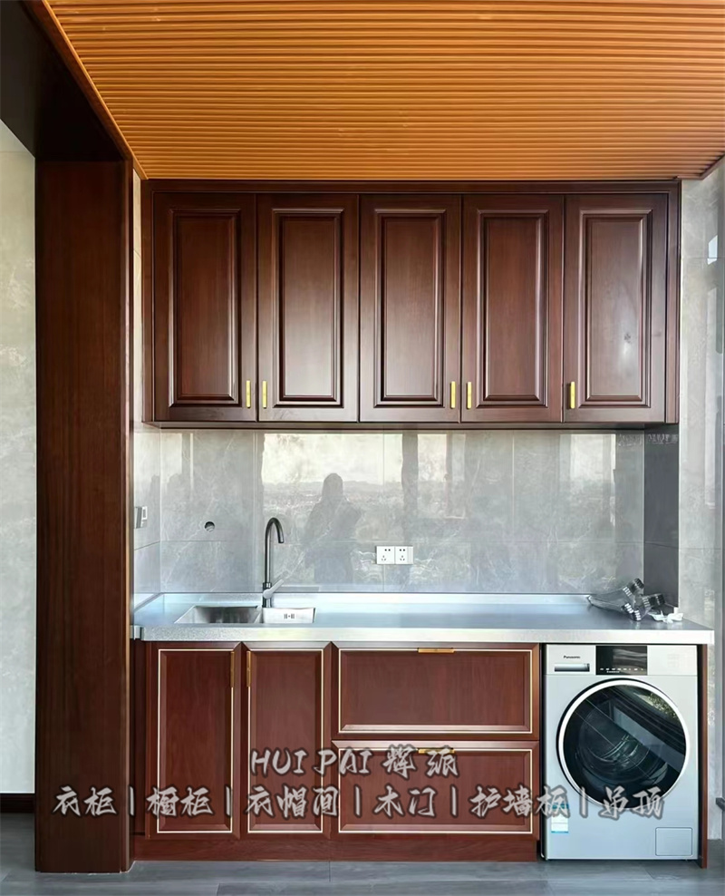 常德家具定制生產(chǎn)品質(zhì),原木書柜門,酒柜定做結(jié)實耐用