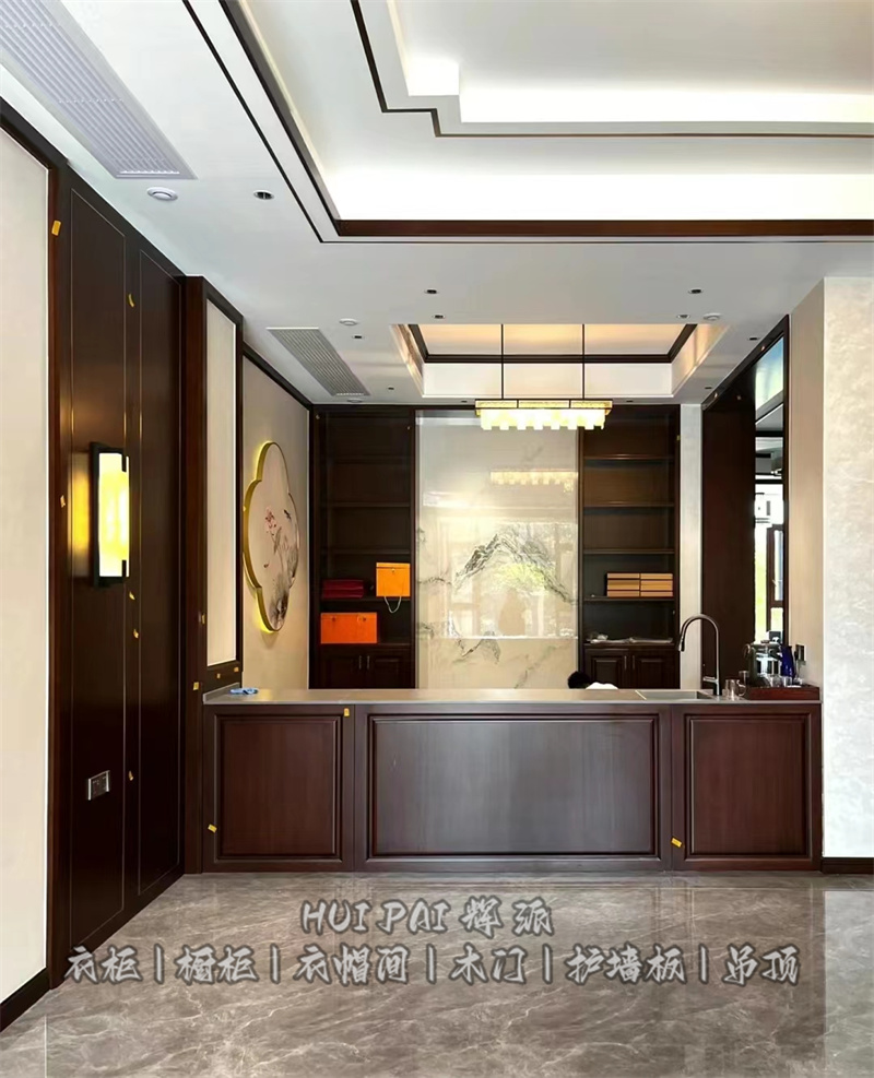 岳陽(yáng)家具定制生產(chǎn)電話,原木酒柜,鞋柜門訂做放心油漆