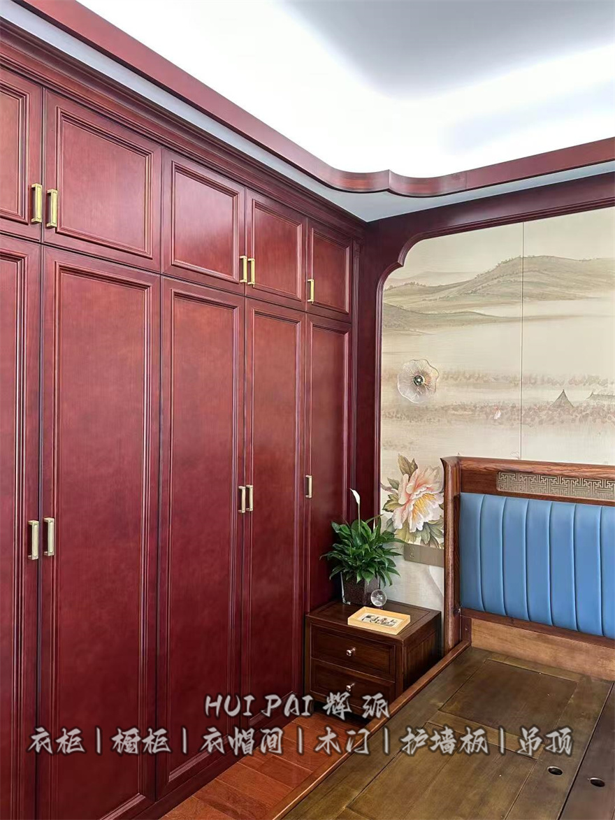 衡山訂制原木家具質(zhì)量,原木書柜,博古架定做品牌形象