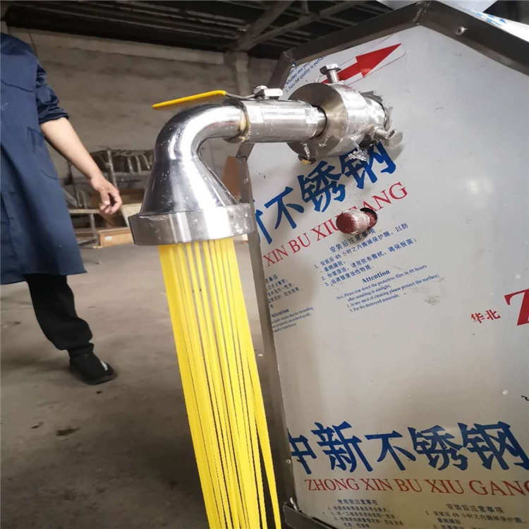 東北特色風(fēng)味小吃壓馇條機 玉米湯條機 湯子面機