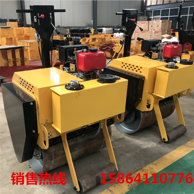 手扶單輪壓實機    600型混凝土振動碾   廠家直銷