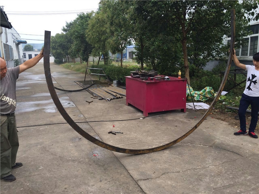 黑龍江齊齊哈爾訥河圖文介紹-U型快速冷彎?rùn)C(jī)14彎曲機(jī)工字鋼折彎?rùn)C(jī)