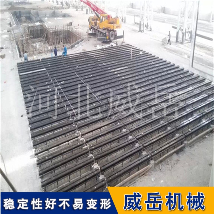 長(zhǎng)期供應(yīng)條形鑄鐵平臺(tái)鑄鐵條形平臺(tái)   外觀處理得當(dāng)