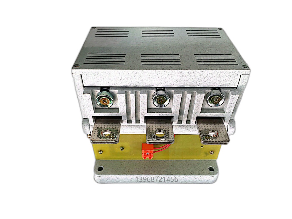 CKJ20-630A/1140V 涓夋サ浣庡鐪熺┖鎺ヨЦ鍣�