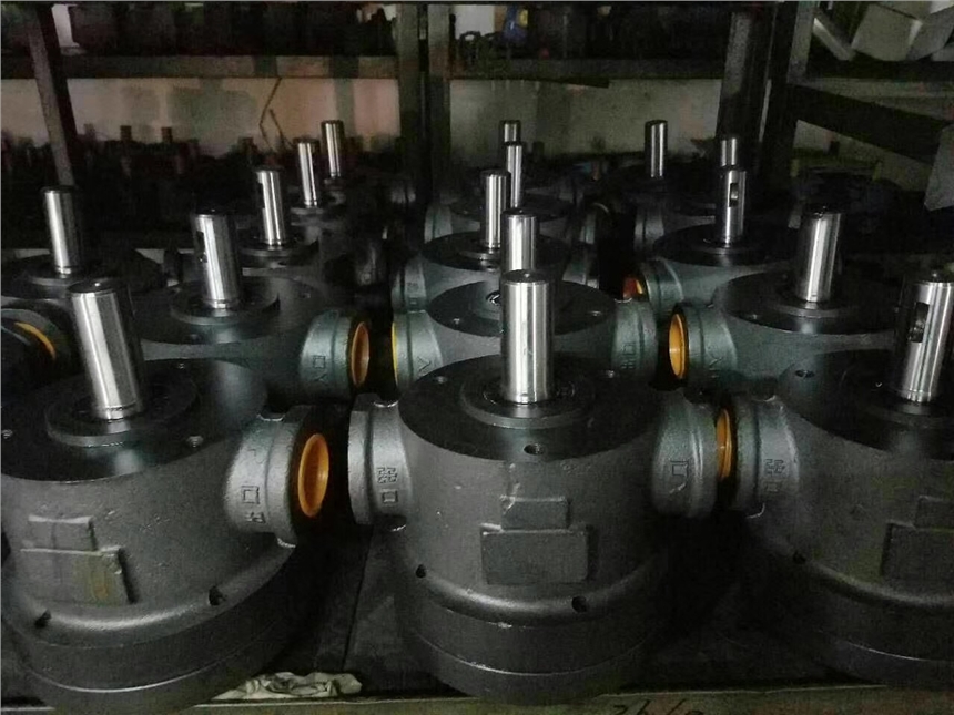 美國(guó)威格士葉片泵4520V42A5福建威格士液壓設(shè)備