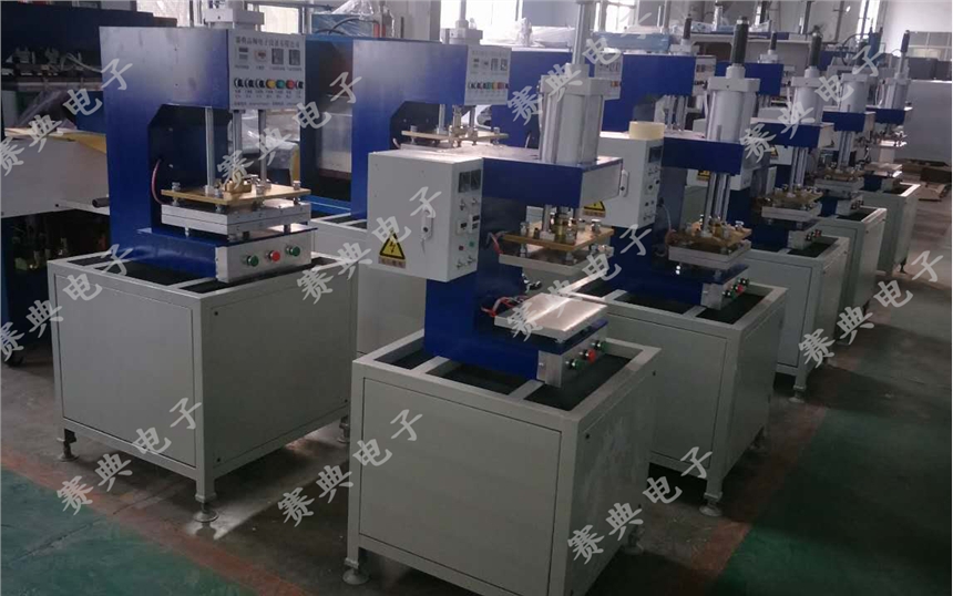 工廠直供皮革標(biāo)志軟墊壓花機，壓標(biāo)機