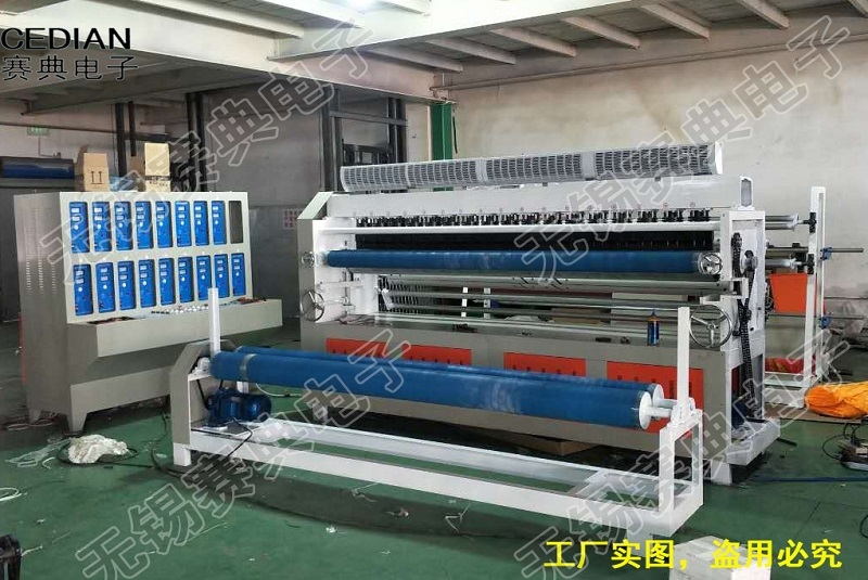 全自動超聲波裥棉復(fù)合壓花機(jī)，被單被套粘合機(jī)械，無線被套縫合壓花機(jī)