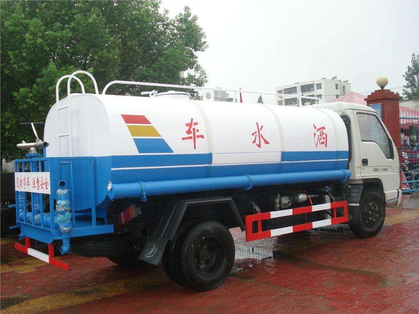 二手小型多功能霧炮工程灑水車驗(yàn)收付款