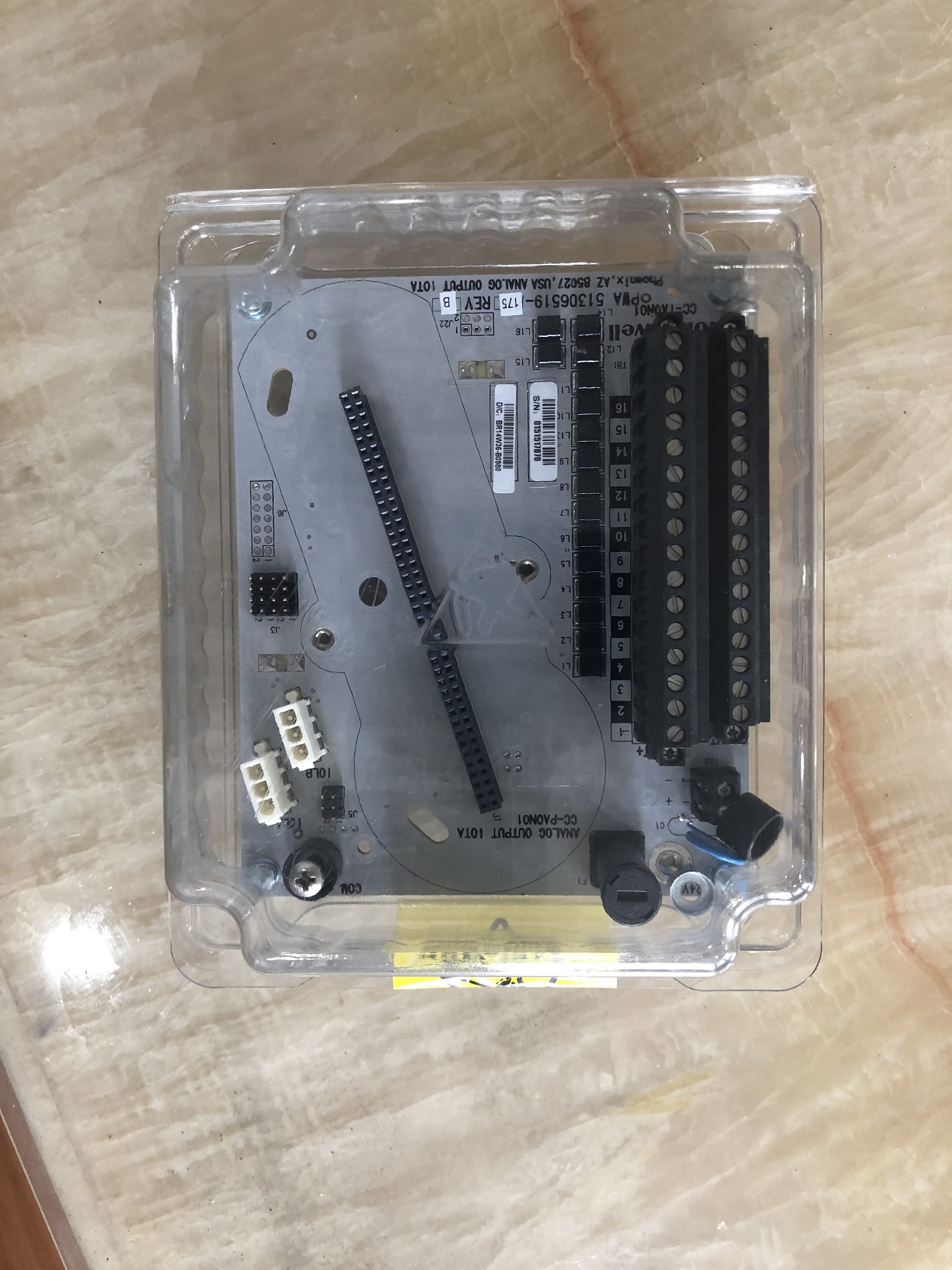 CC-TAIX01   CC-PAIH02 霍尼韋爾C300模擬量輸入模塊和底板