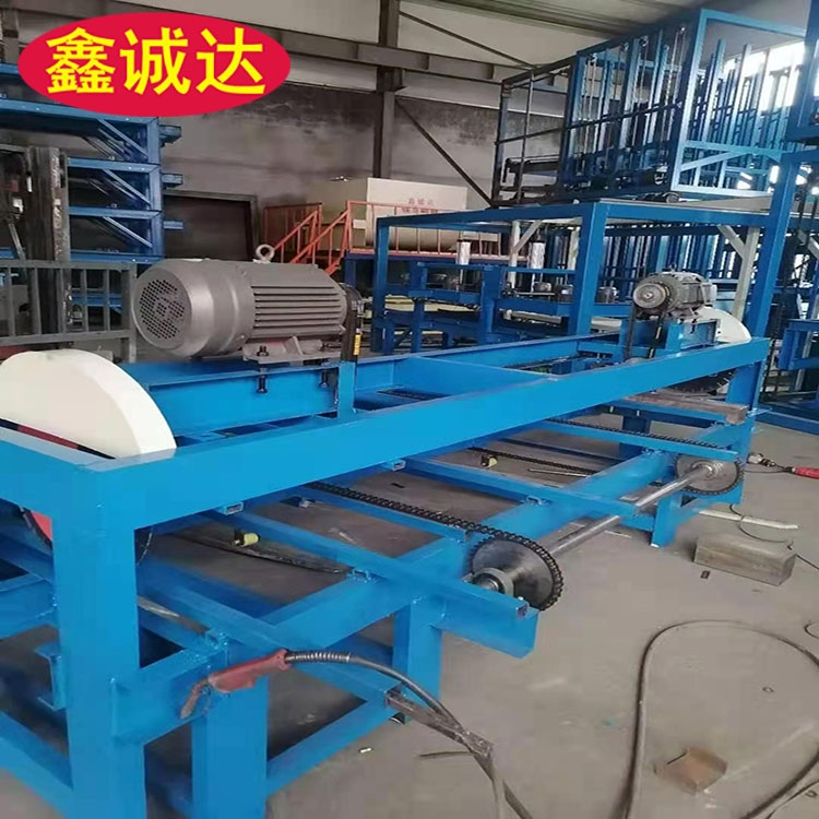 鑫誠達外墻砂漿巖棉復(fù)合板設(shè)備型號