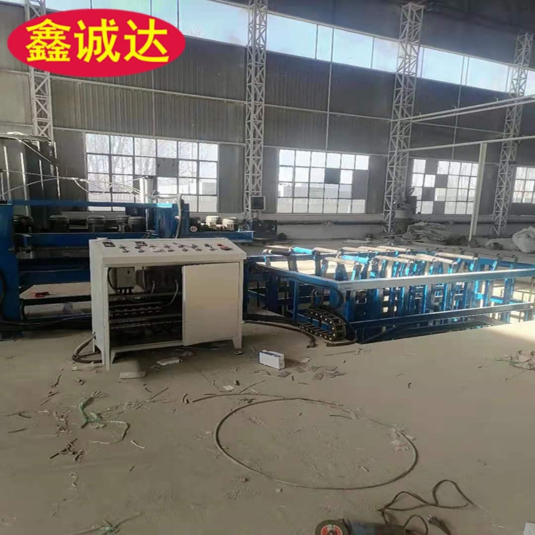 鑫誠達兩面復合板生產(chǎn)線全自動碼板機