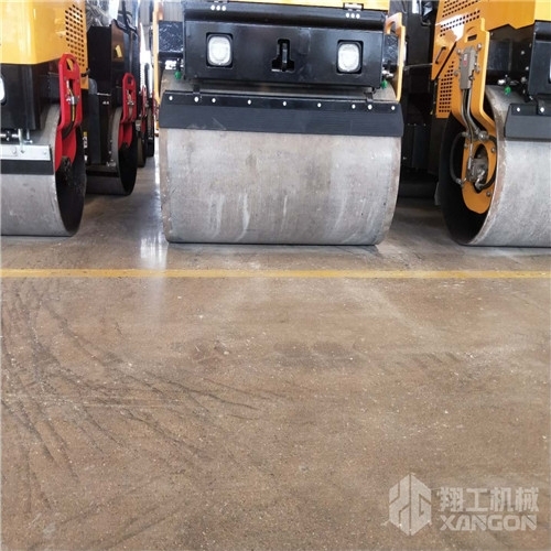 七臺(tái)河鋼輪壓路機(jī)型號(hào)規(guī)格現(xiàn)貨銷售