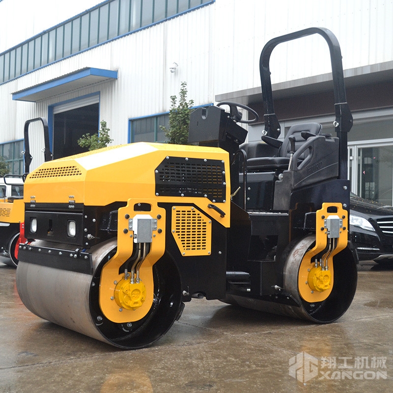 全液壓壓路機(jī)震動(dòng)式雙驅(qū)雙震壓路機(jī)三噸的價(jià)格