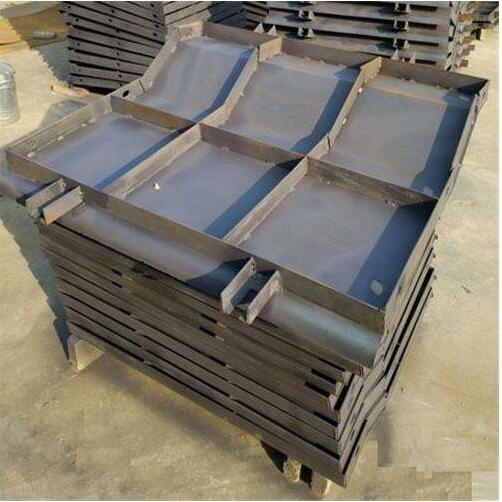 預(yù)制防撞護(hù)欄模板 來賀 高鐵防撞護(hù)欄模板 混凝土防撞護(hù)欄模板 供應(yīng)廠家