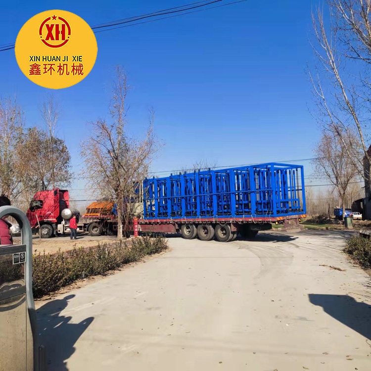 德州鑫環(huán)自保溫復(fù)合免拆外建筑模板設(shè)備新品研發(fā)