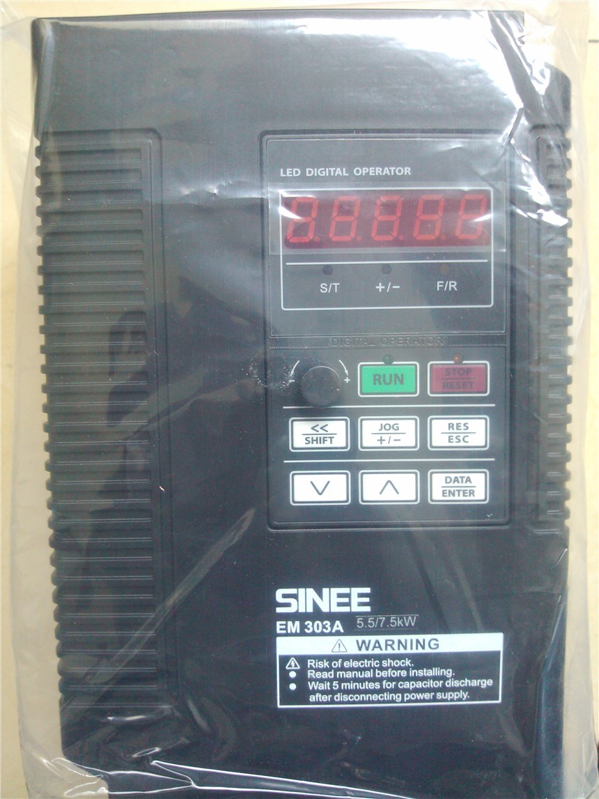 正弦光伏水泵專用變頻器銷售方案咨詢
