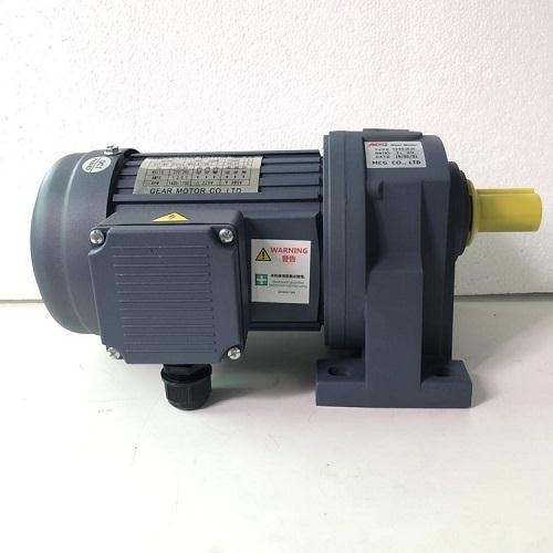 G系列減速機(jī)1.5KW減速機(jī)Φ32臥式減速機(jī)S-B剎車減速機(jī)