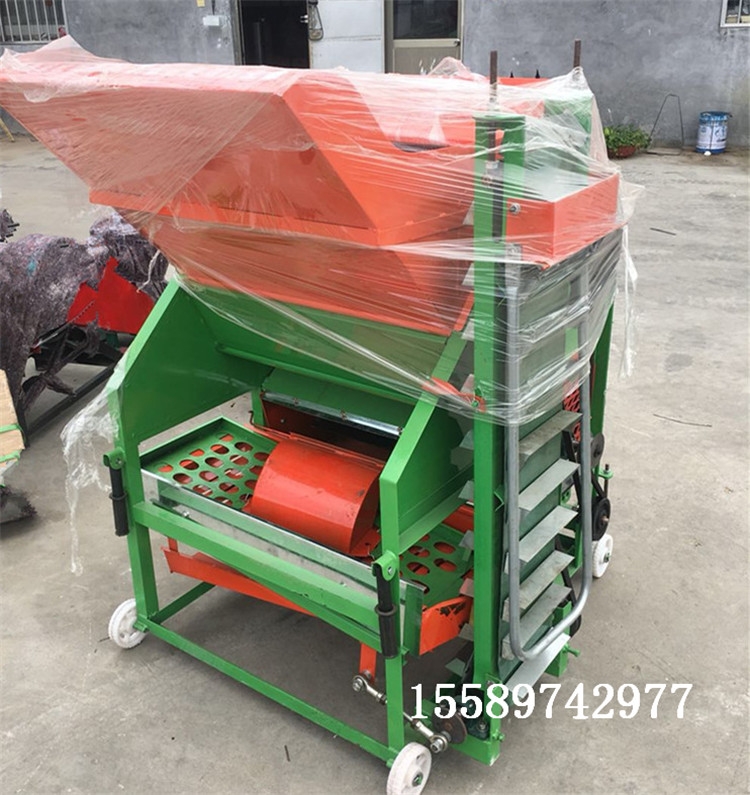 拖拉機(jī)帶大型花生摘果機(jī) 干濕兩用打秧機(jī)