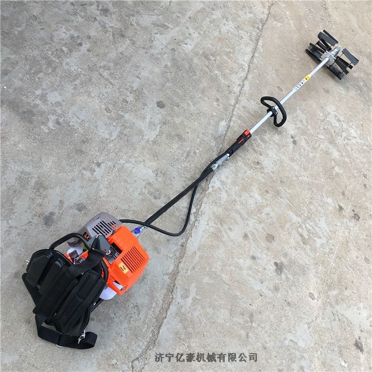 汽油機背負(fù)式割草機 四沖程農(nóng)田收割機 除草機