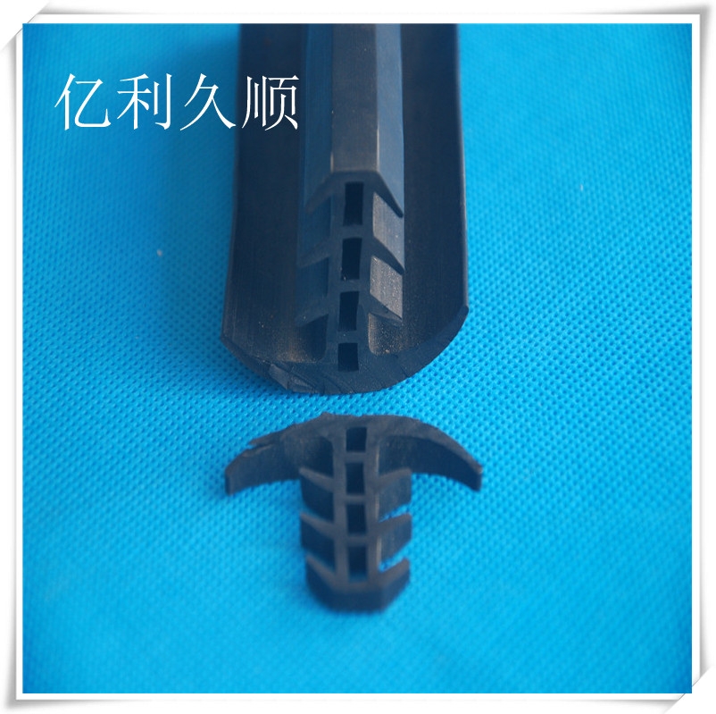 供應(yīng)汽車中控臺密封條 儀表臺密封條 新款中控臺橡膠密封條