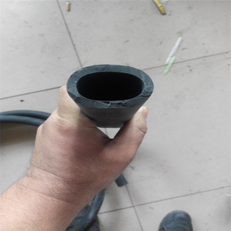 硅膠實心擠出橡膠條 橡膠擠出異形實心密封條 發(fā)泡硅膠條