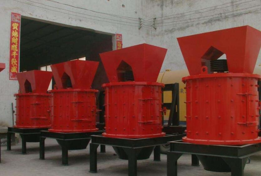 山東小型雙擊破碎機(jī)多少錢(qián)一臺(tái)