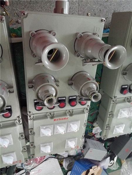BXD移動式防爆檢修電源箱