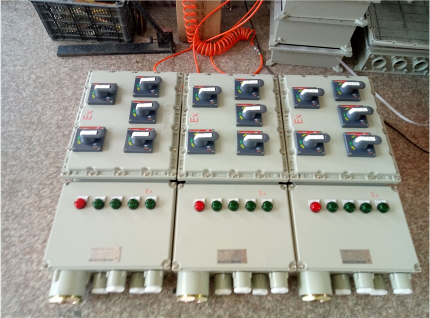 鋁合金IIC控制電機(jī)防爆動(dòng)力配電箱