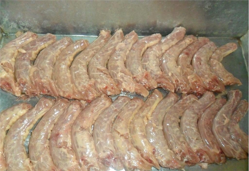 高質(zhì)量、高產(chǎn)量雞脖去皮機生產(chǎn)廠家