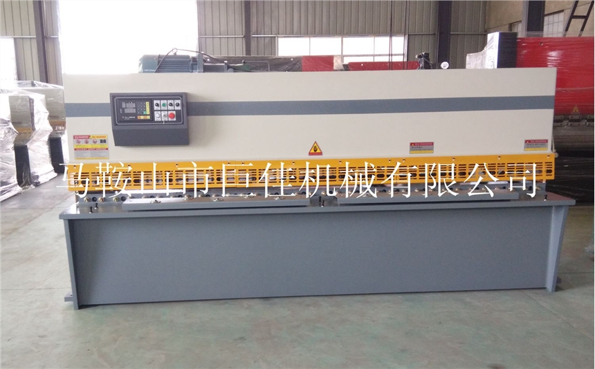 現(xiàn)貨供應(yīng)QC12K-6*3200數(shù)控剪板機(jī) 6*3200液壓數(shù)控剪板機(jī)