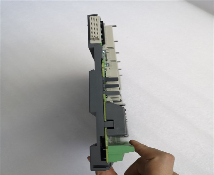 Siemens	1FT6064-6AH71-4AA0