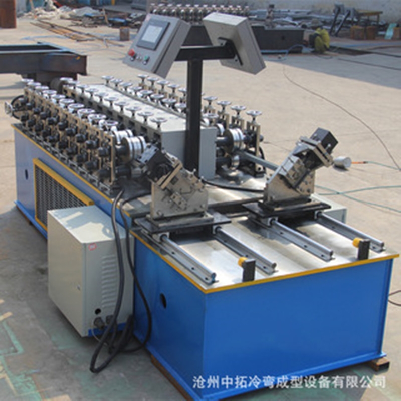 新款組合式雙機(jī)組全自動輕型軋輥龍骨成型機(jī)