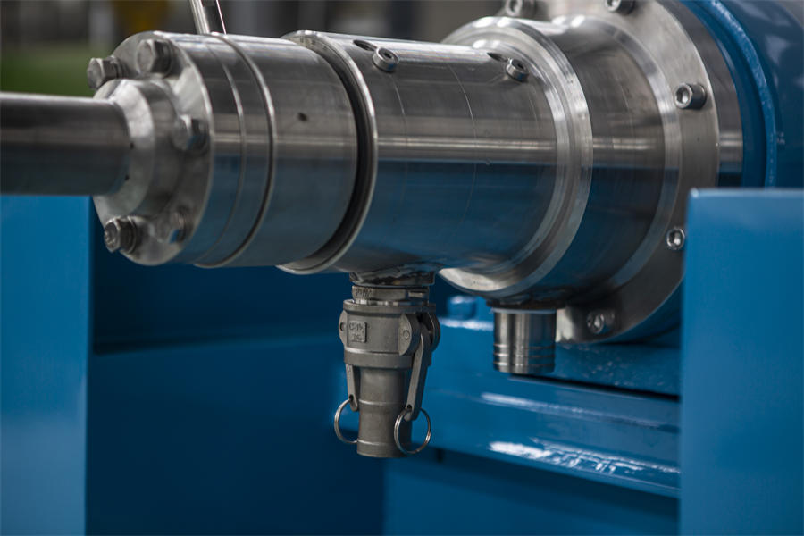 湖北LW-530×2100臥螺式沉降離心機(jī)，泥漿處理設(shè)備廠家